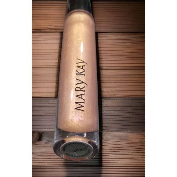 MARY KAY UNLIMITED LIP GLOSS - SHEER‎ ILLUSION - NIB - Picture 2 of 2